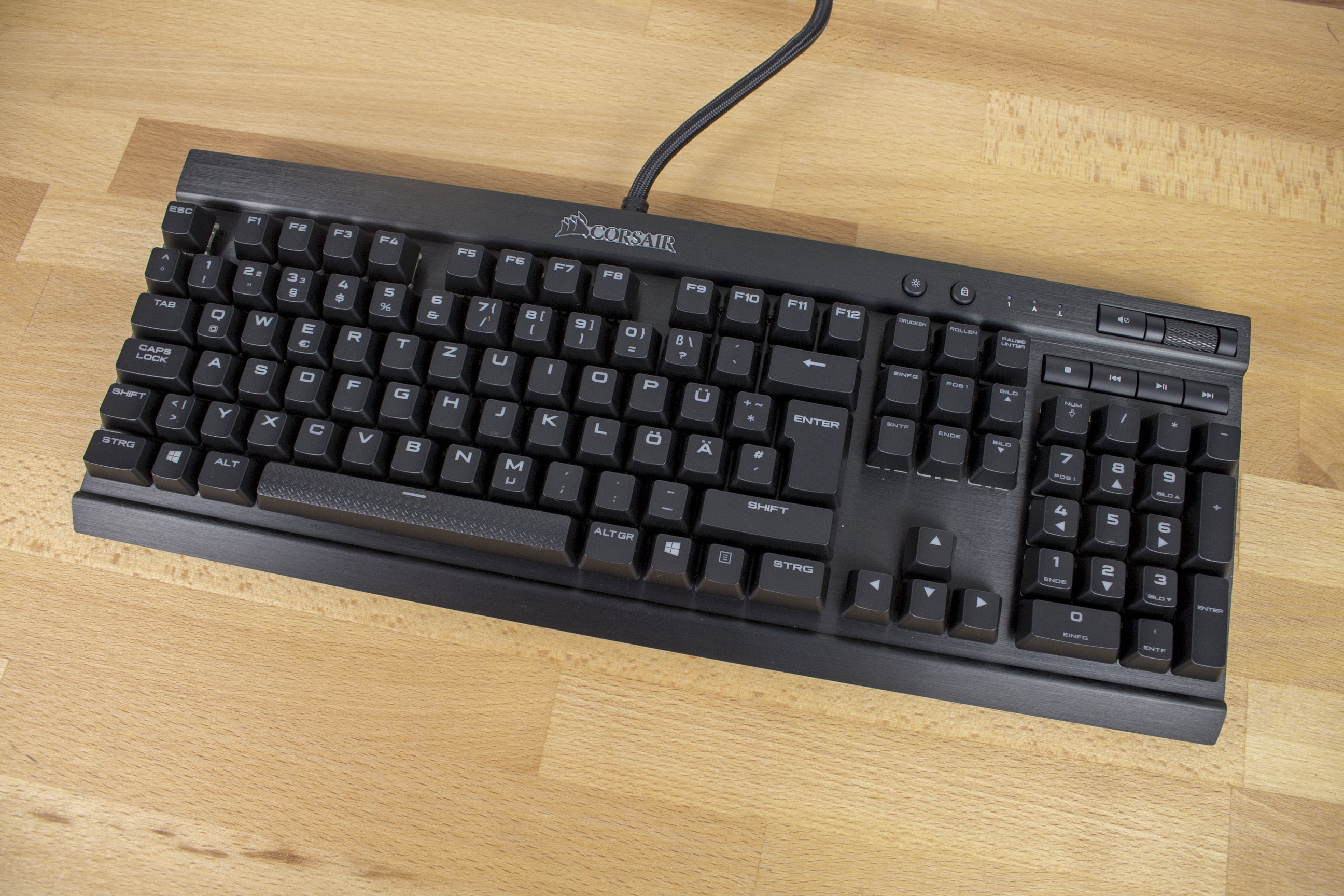 Corsair K70 Lux RGB Review: The Keyboard