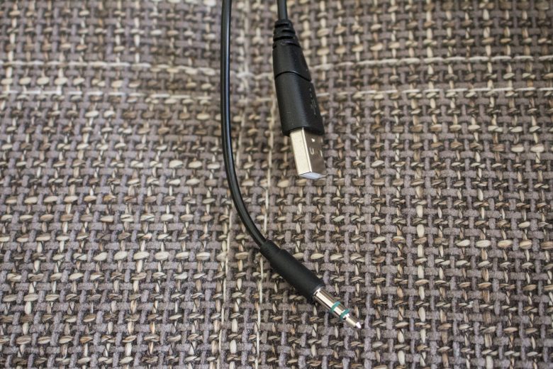 Creative Pebble Connection Cable