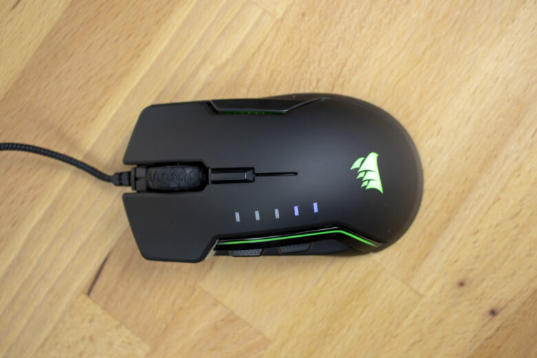 Illuminated mouse from above
