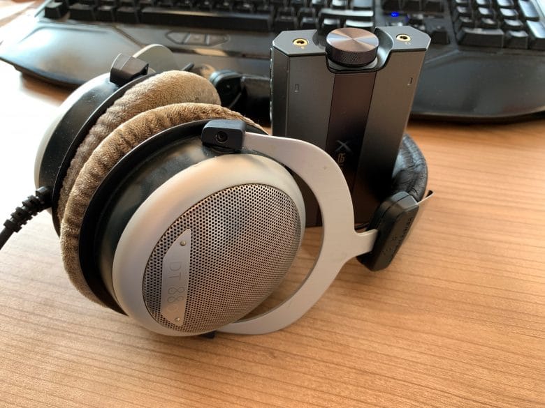 G6 and headphones