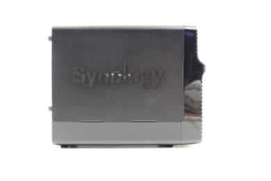 Synology-Diskstation-DS420j-05-390x260.jpg