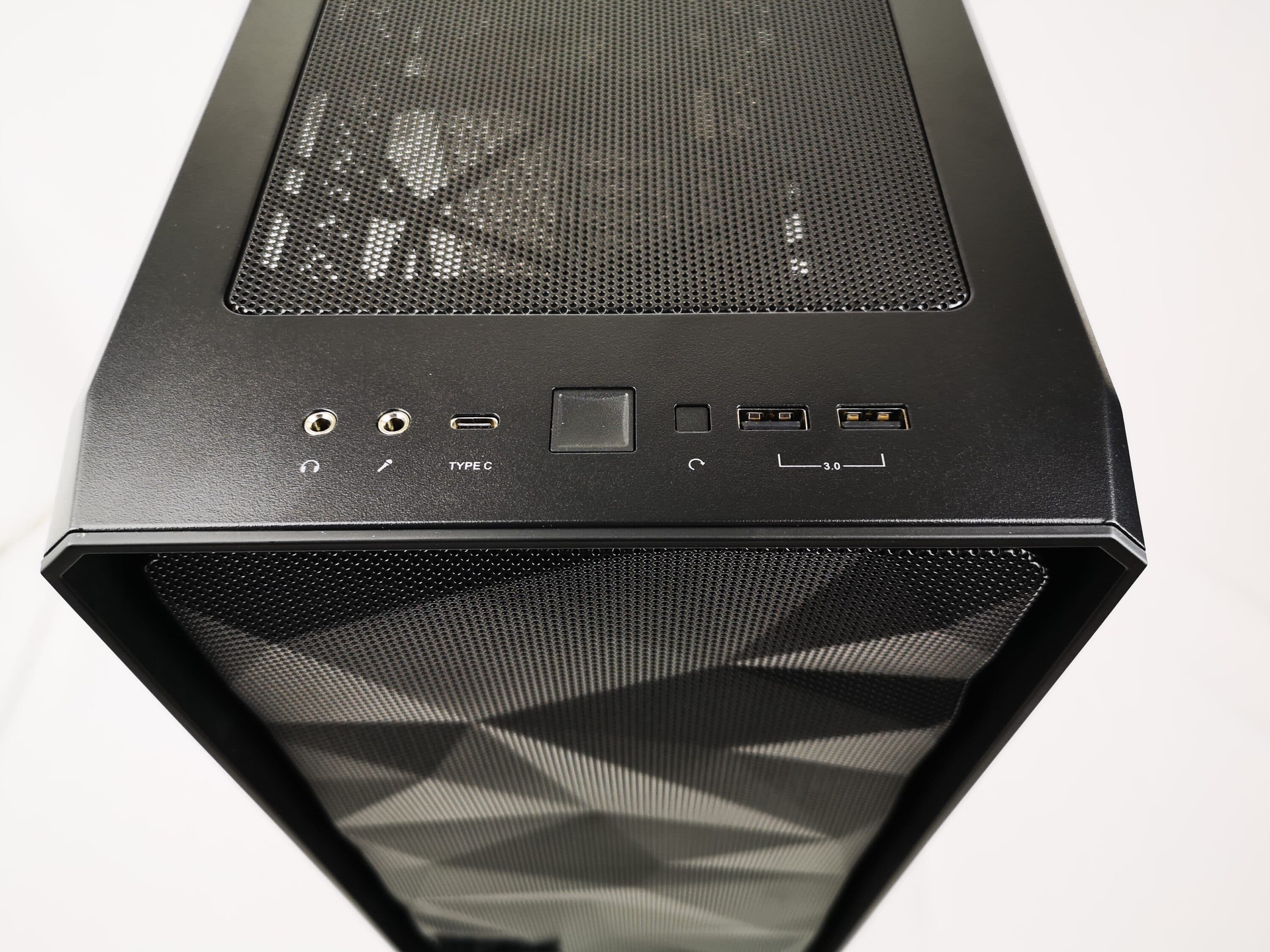 Fractal Design Meshify 2 Compact - The compact sequel to a classic