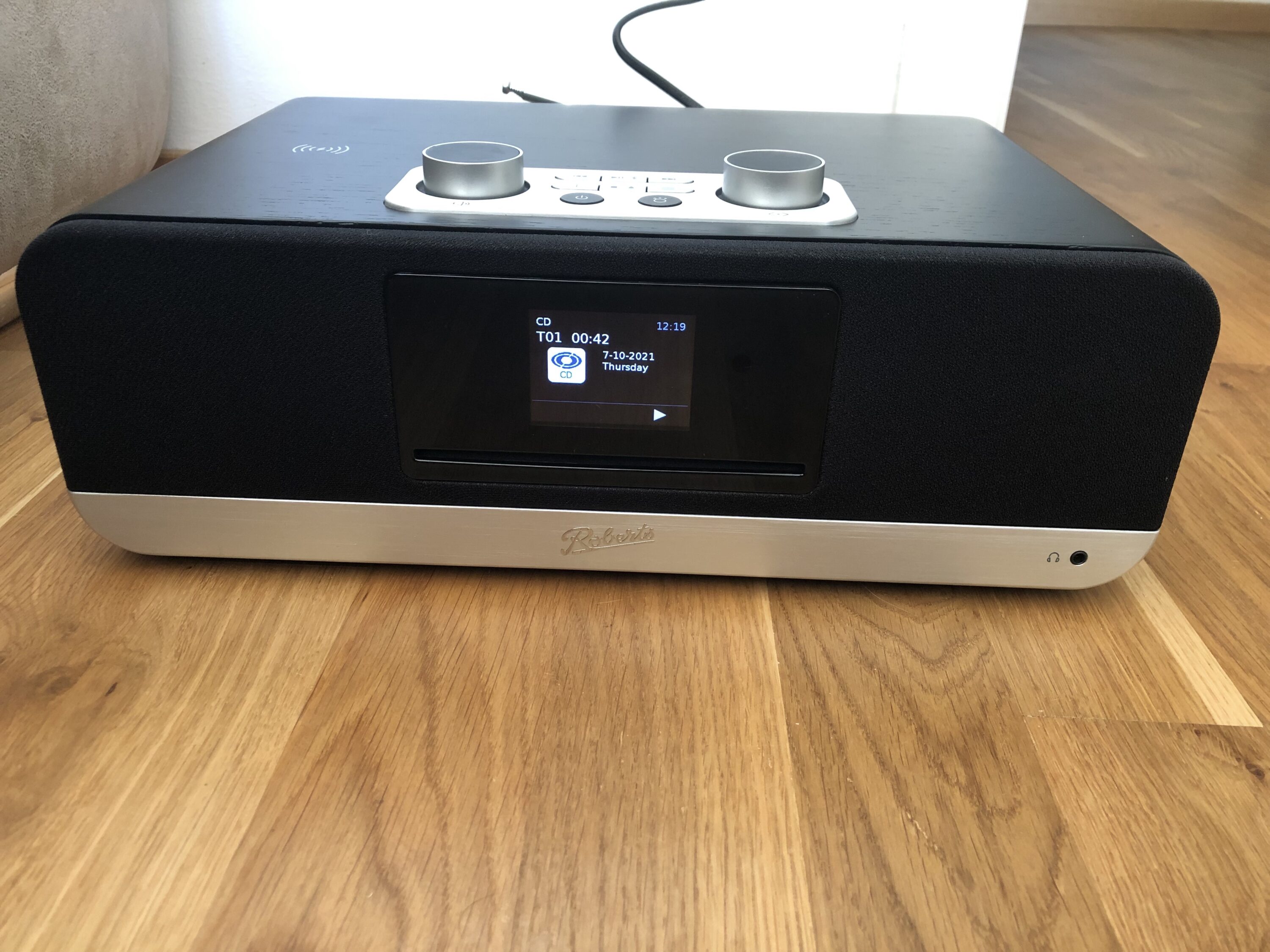 review: Roberts radio State-of-the-art BluTune technology? 300