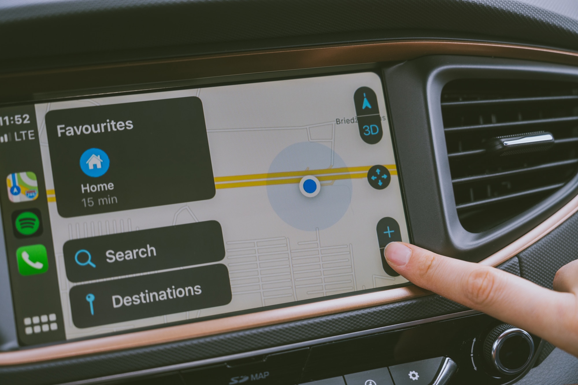 Apple CarPlay: Neues Feature berechnet Ladestopps für E-Autos