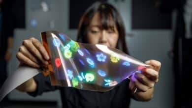 LG stellt erstes denhbares High-Resolution-OLED-Display vor