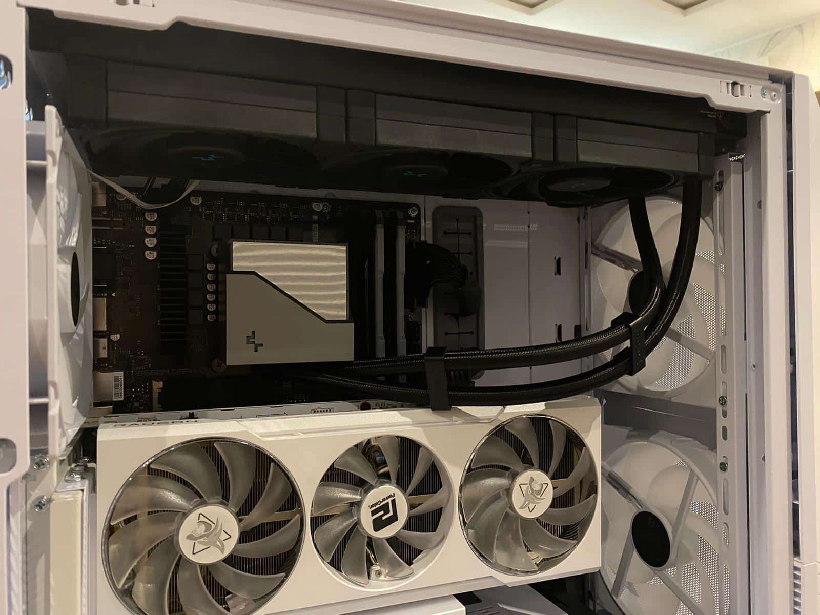 DeepCool LT720 White 360 mm AIO Review - Finished Looks