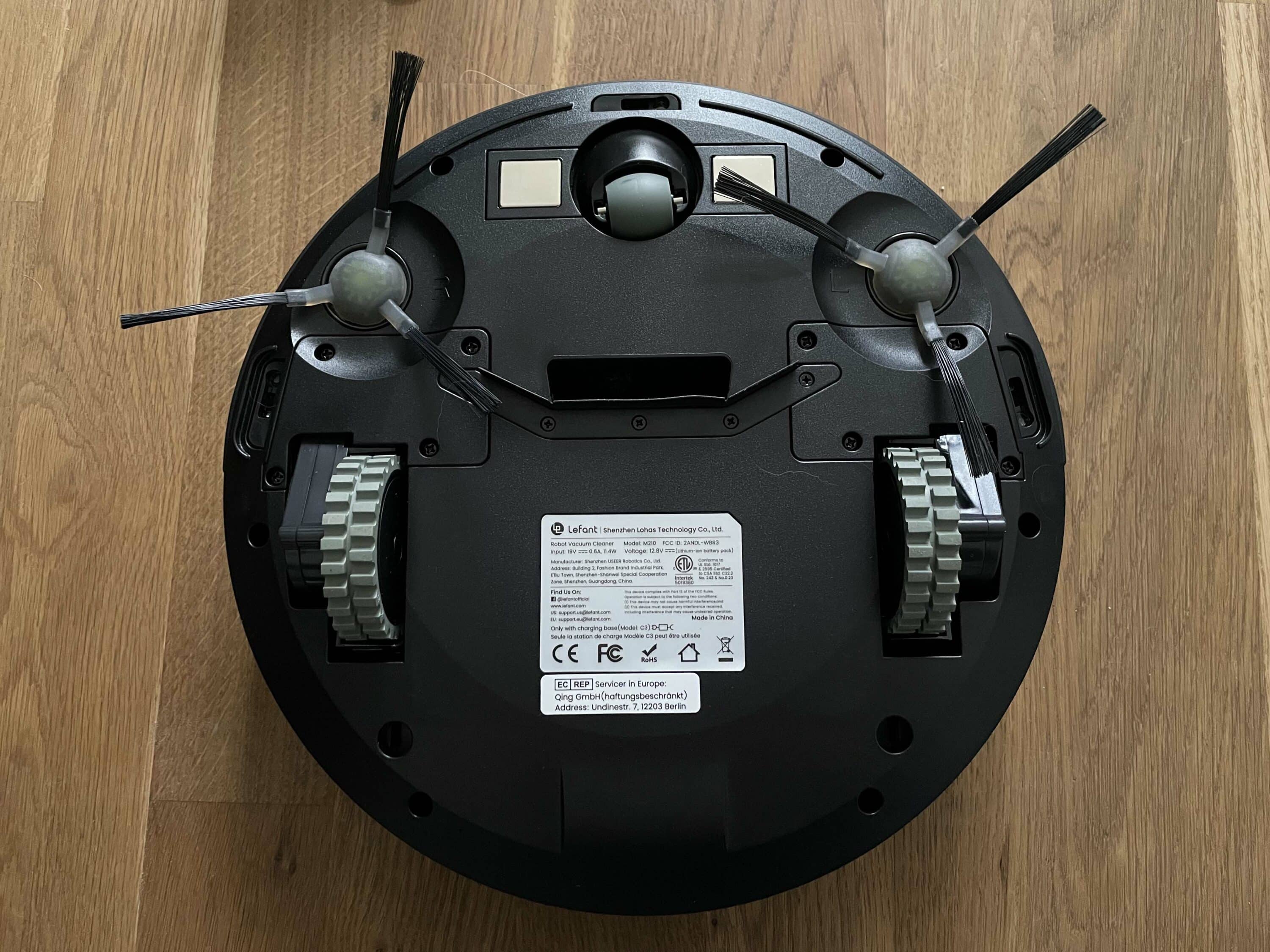 M210 Pro test: vacuum robot without