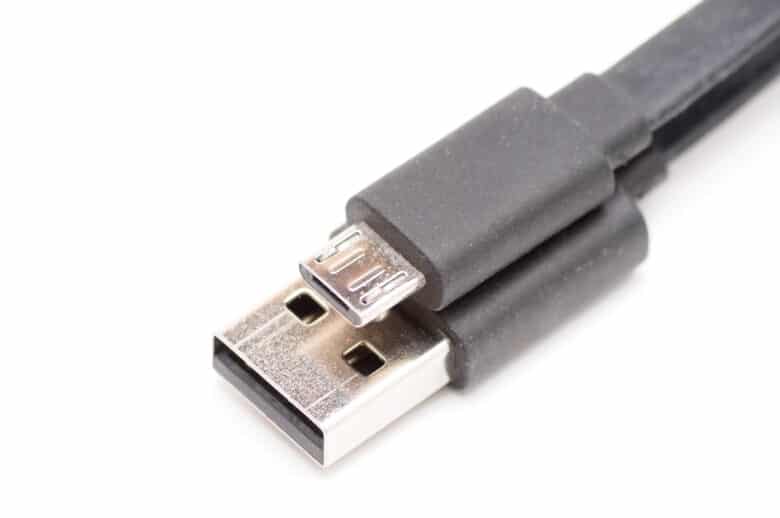 PS4-Controller am PC nutzen: micro USB Kabel