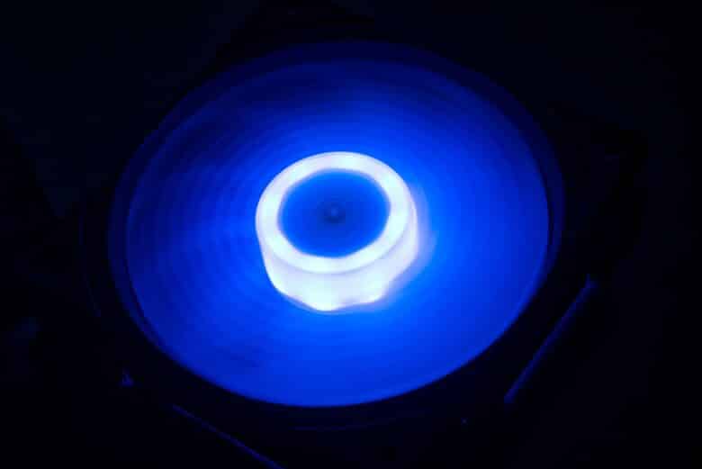 ENDORFY Fluctus 120 ARGB PWM fan glows blue