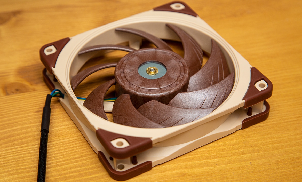 Noctua NF-A12x25 PWM test - the ultimate reference fan?