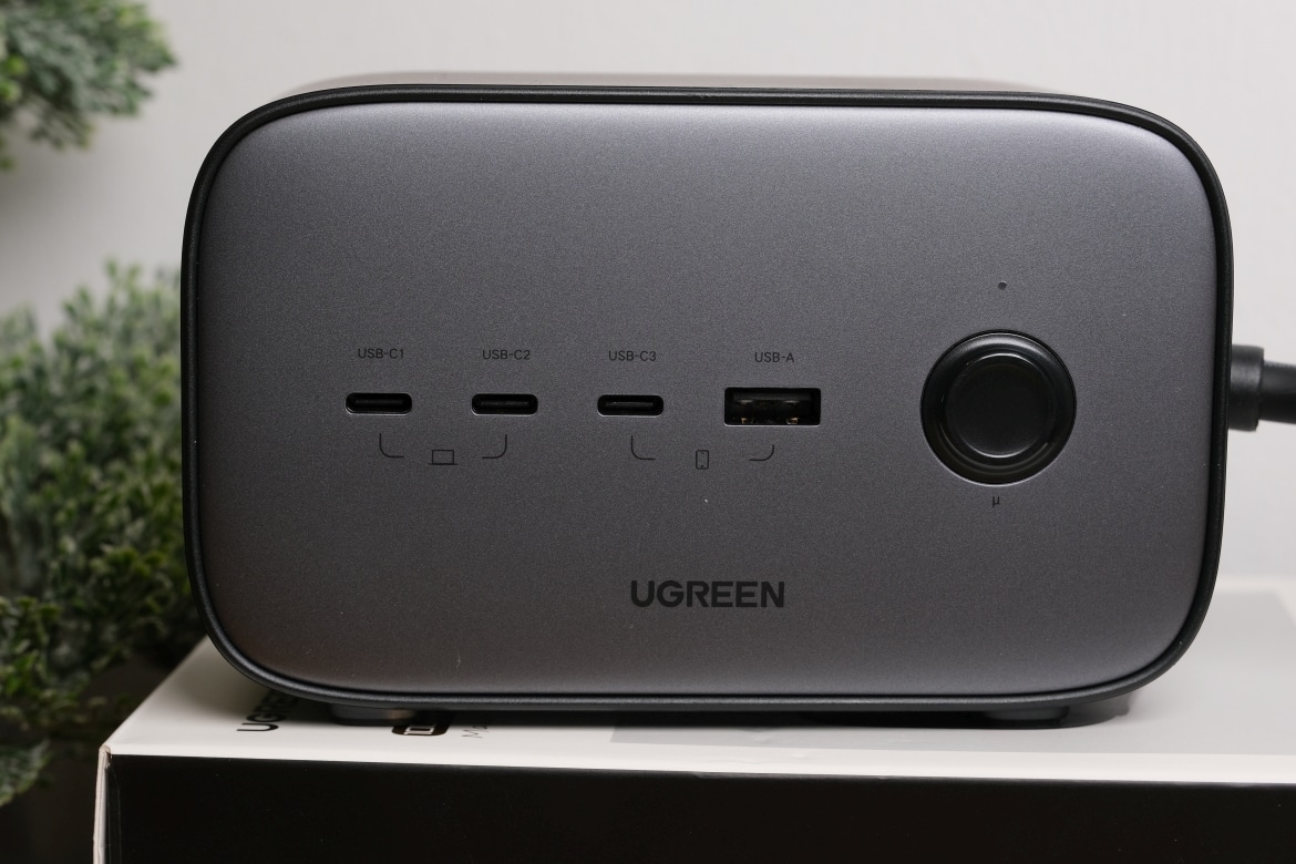 UGREEN DigiNest Pro 100W Test: Practical multiple socket for the desk
