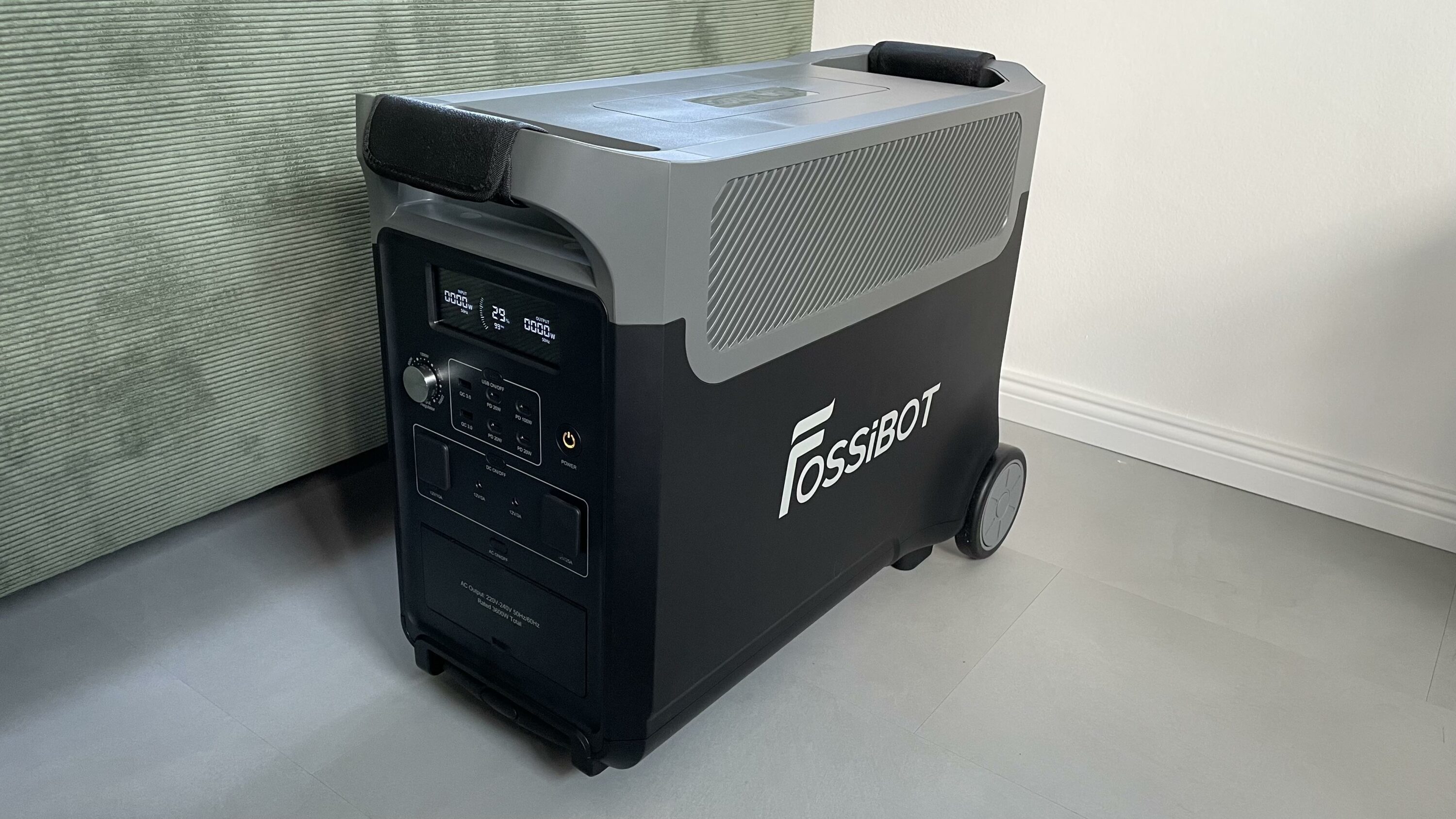 FOSSiBOT: Portable power stations, Rugged Smartphones