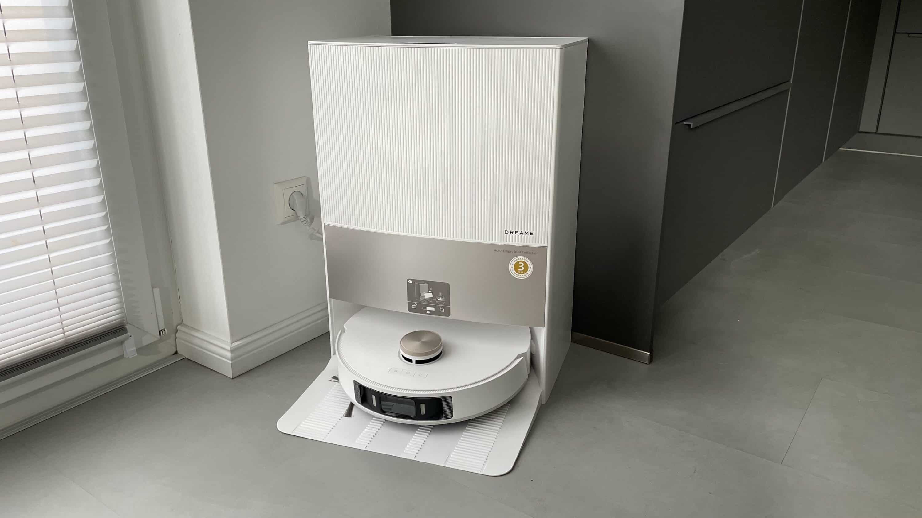 DreameBot L20 Ultra Review: Vacuum, Mop and Surveillance
