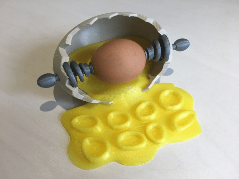 Sieht aus wie ein zerbrochenes ei, hilft aber dir und deinen Kids beim Anmalen von Ostereiern, inklusive kleinen Gefäßen für die Farben. Quelle: francfalco von Thingiverse.com